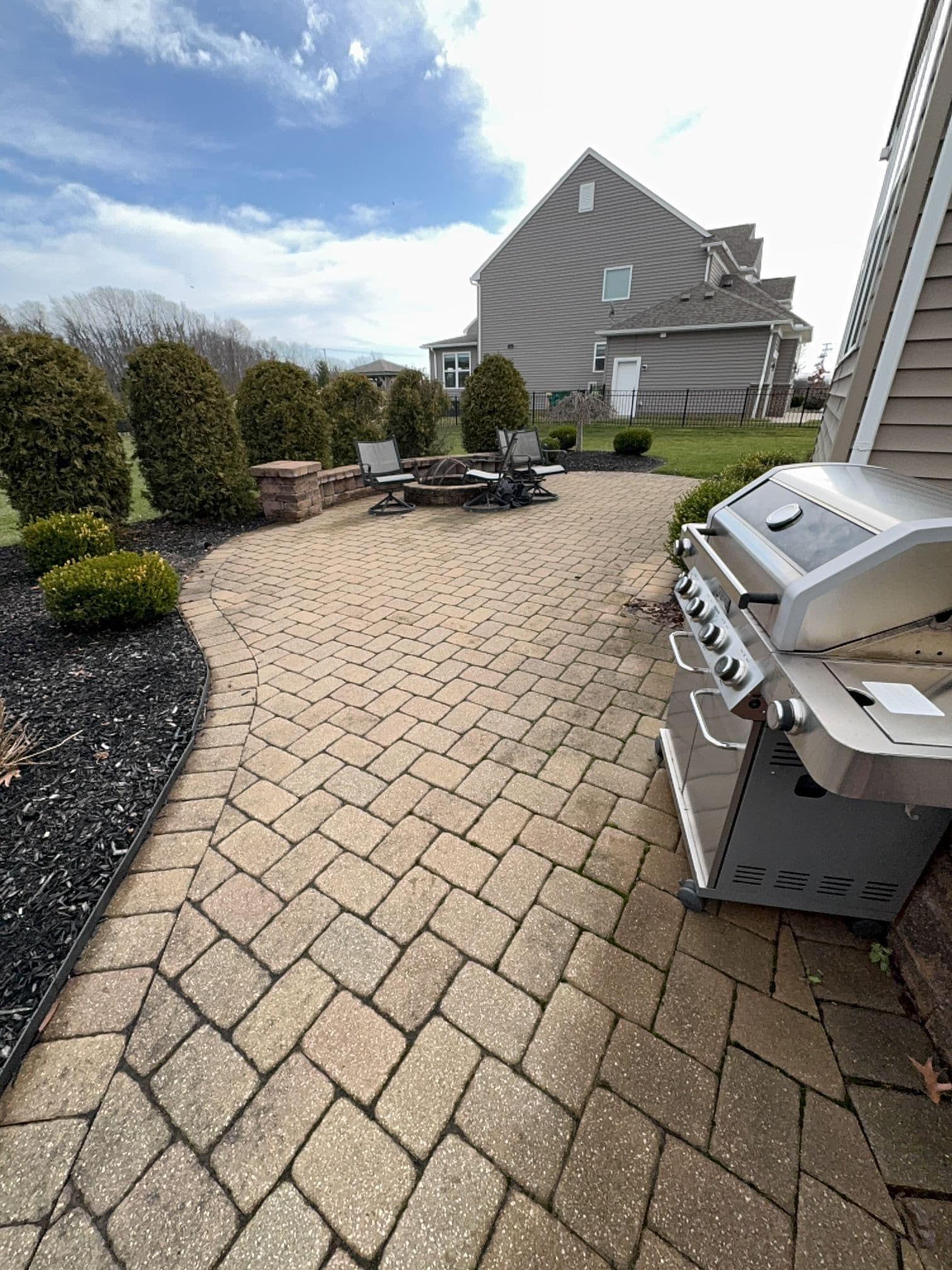 Project Aurora Ohio Patio Wash, Re-Sanding, and Mulch Refresh image